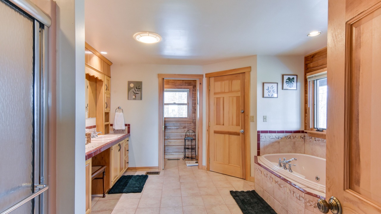 Photo of Bathroom in Howard