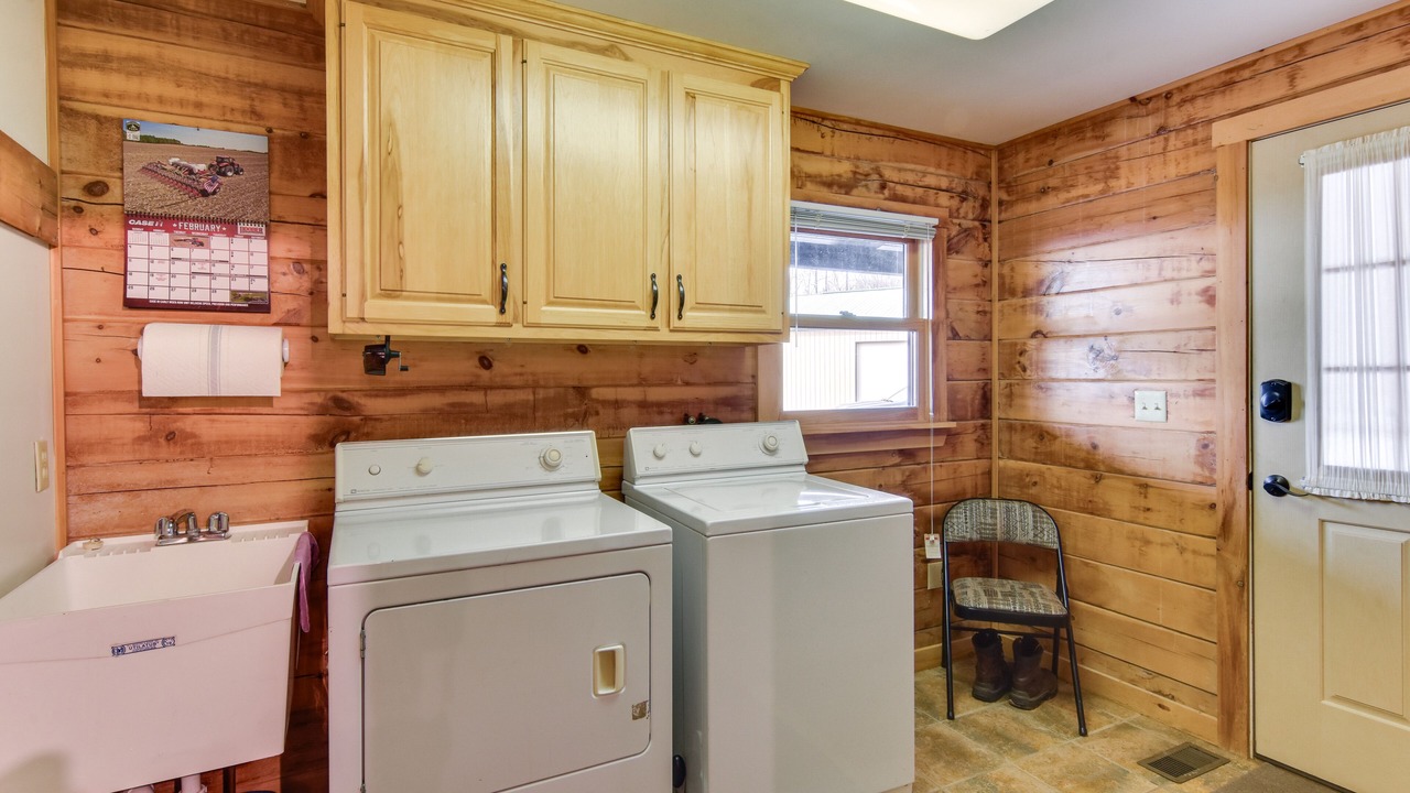 Photo of Others in Howard