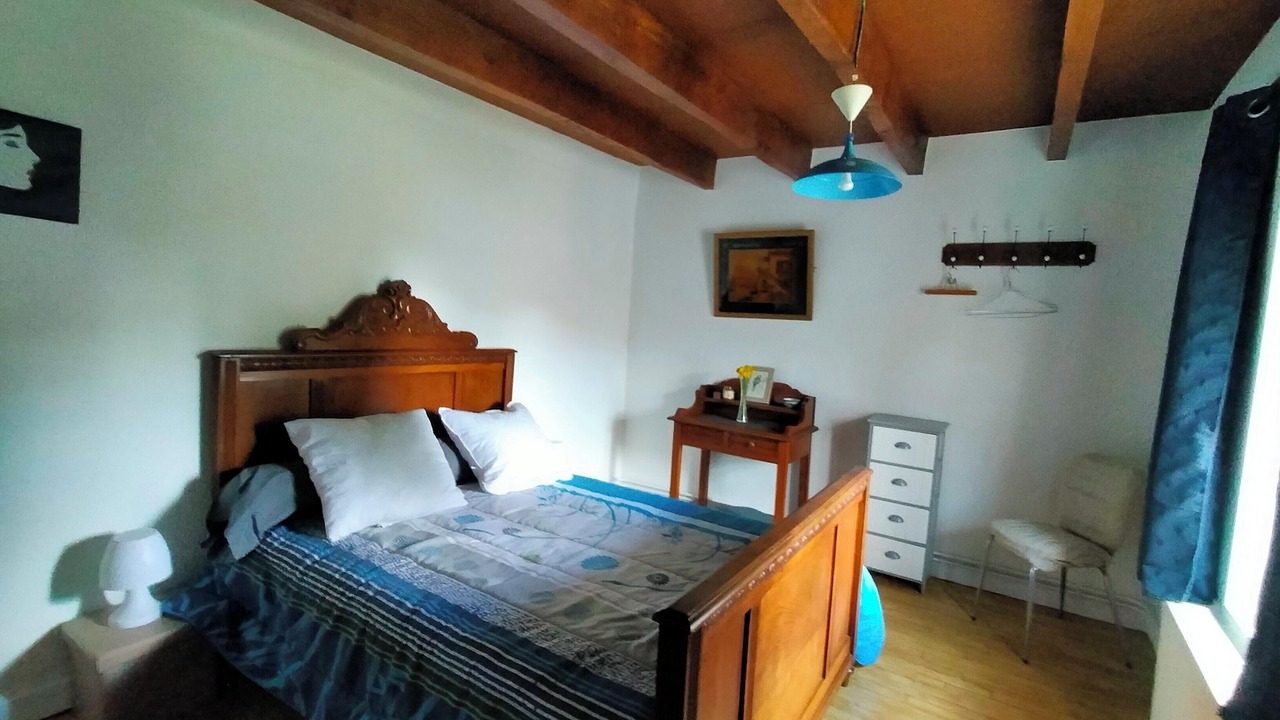 Photo of Bedroom in Saint-Yrieix-la-Montagne