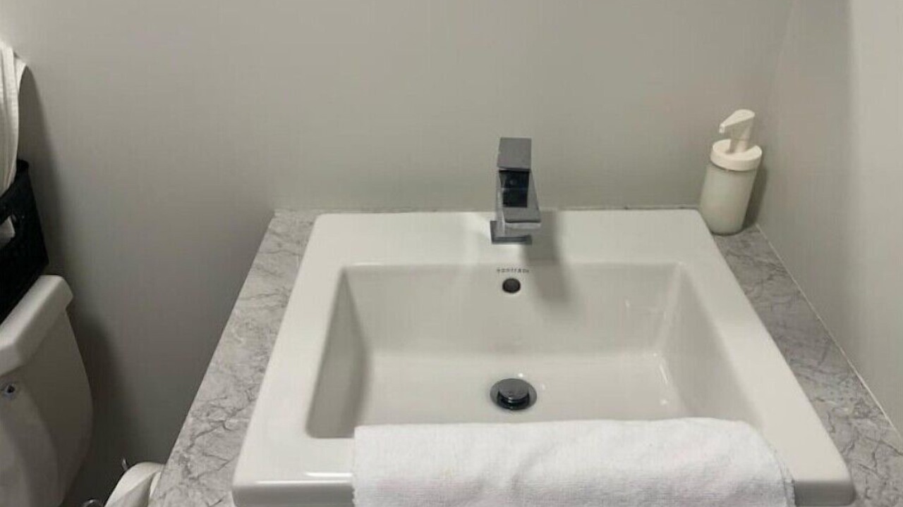 Photo of Bathroom in Dieppe