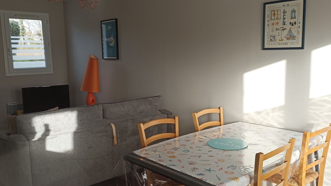 Photo of Others in Esquibien