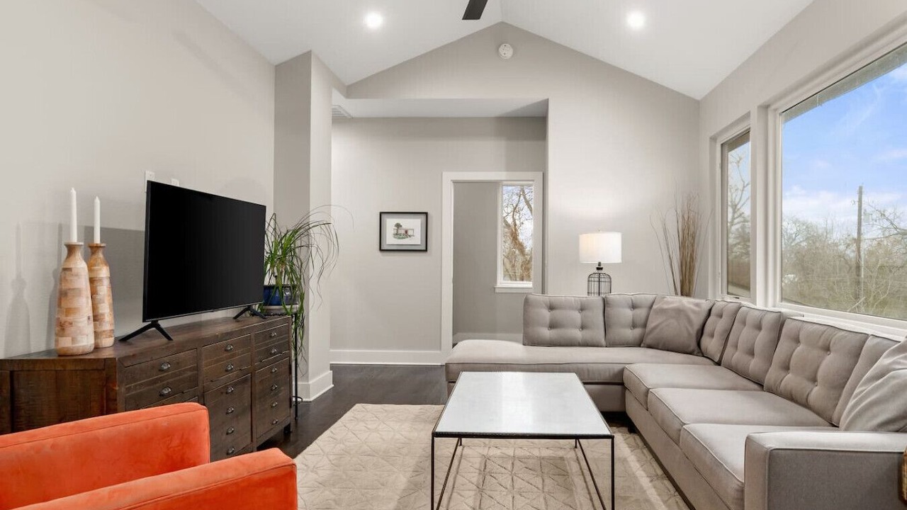 Photo of Bedroom in South Lamar