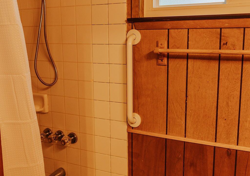 Photo of Bathroom in Glencoe