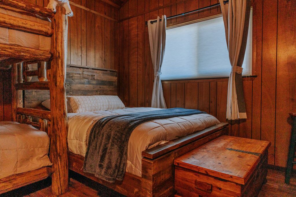 Photo of Bedroom in Glencoe