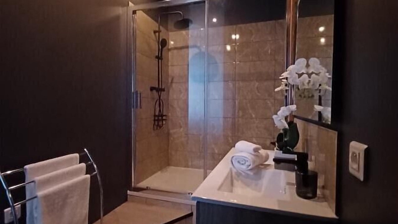 Photo of Bathroom in Montcabrier