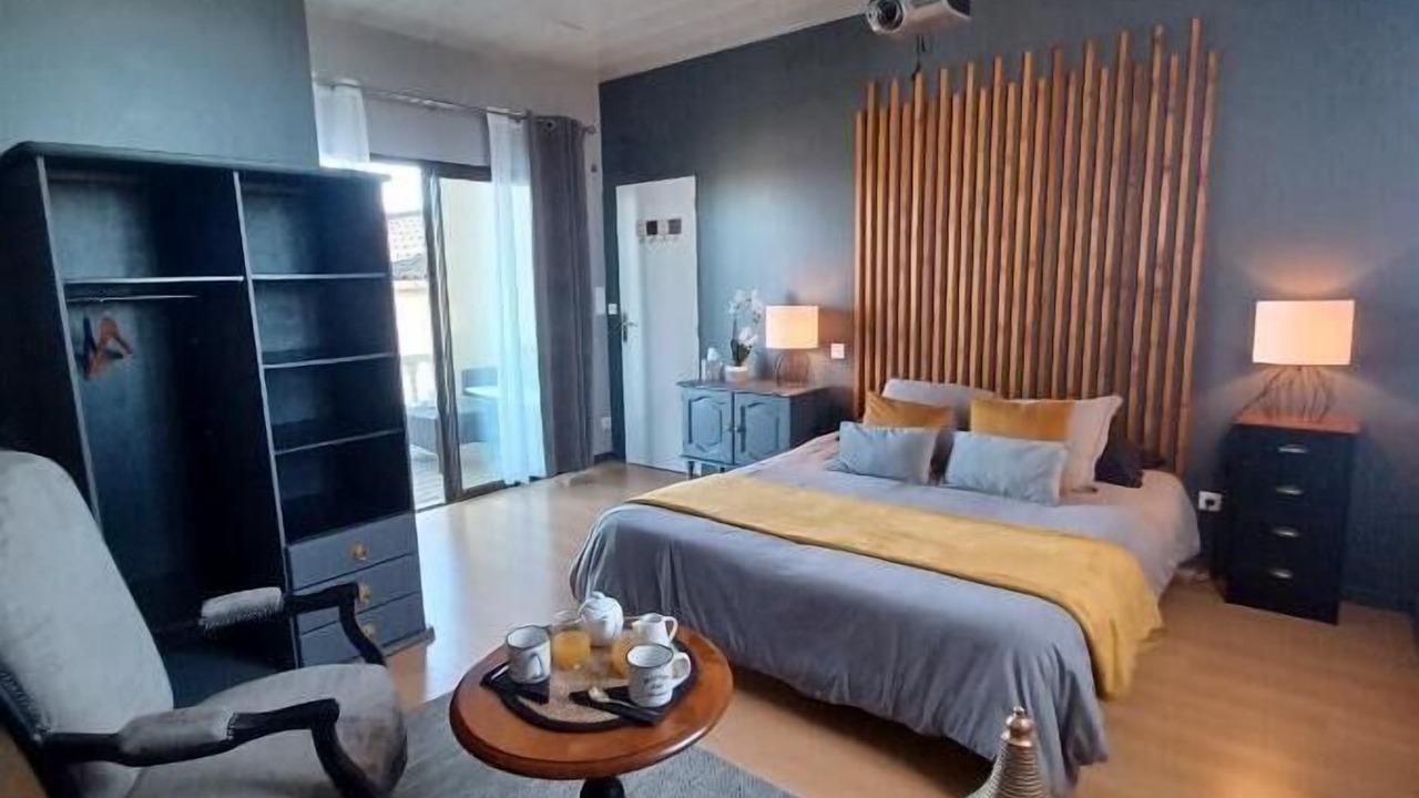 Photo of Bedroom in Montcabrier