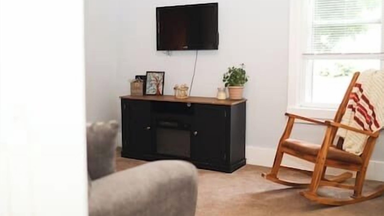 Photo of Livingroom in Burlington