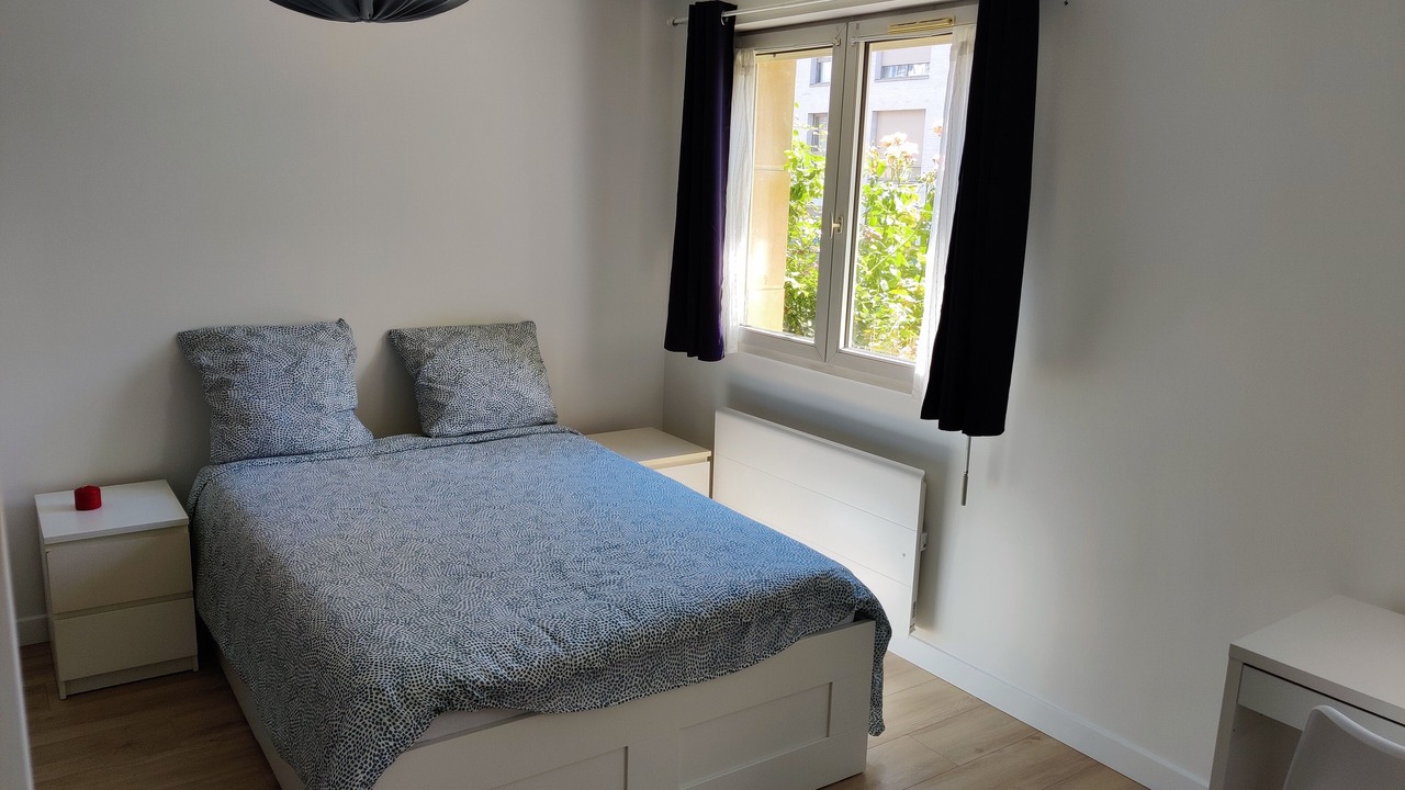 Photo of Bedroom in Bagneux
