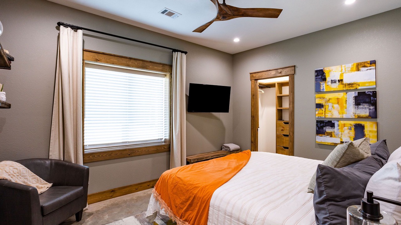 Photo of Bedroom in Batesville