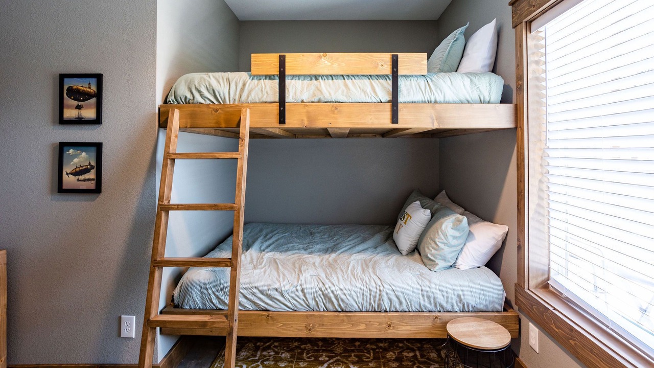 Photo of Bedroom in Batesville
