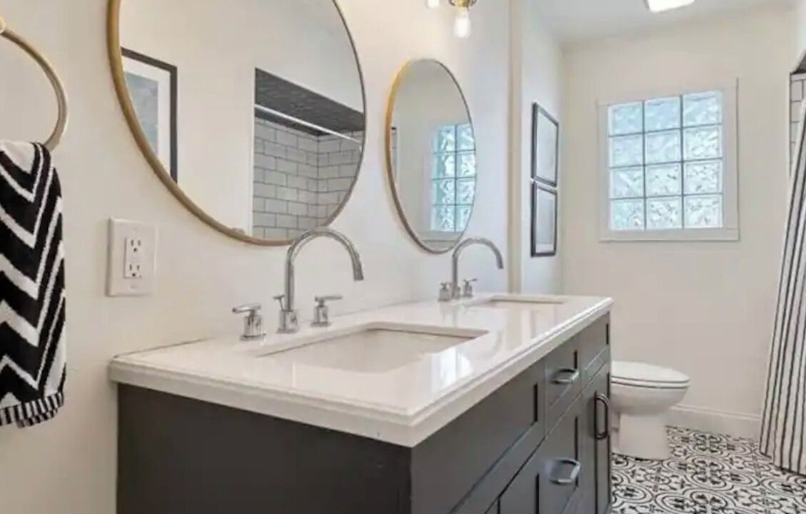 Photo of Bathroom in Lake Highlands