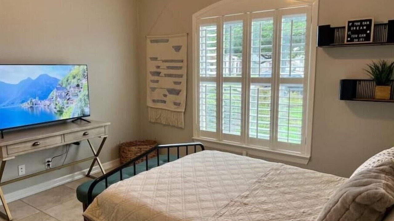Photo of Bedroom in Alamo