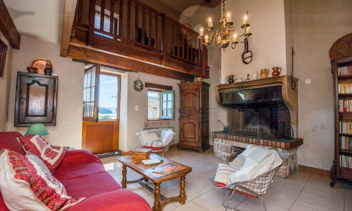 Photo of Livingroom in Dompierre-les-Ormes