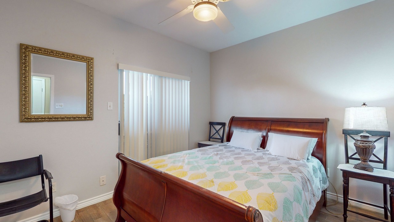 Photo of Bedroom in El Lago