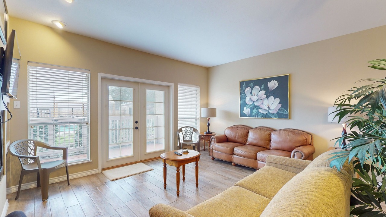 Photo of Livingroom in El Lago