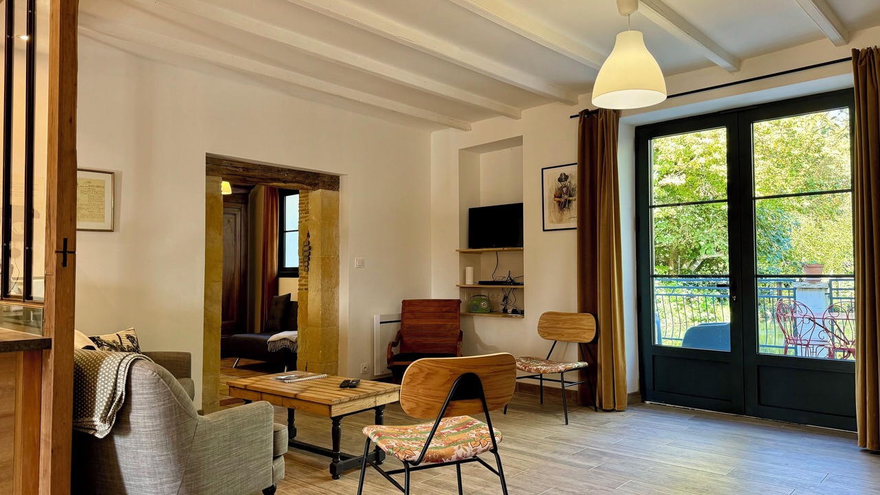 Photo of Livingroom in Saint-Martin-de-Villereal