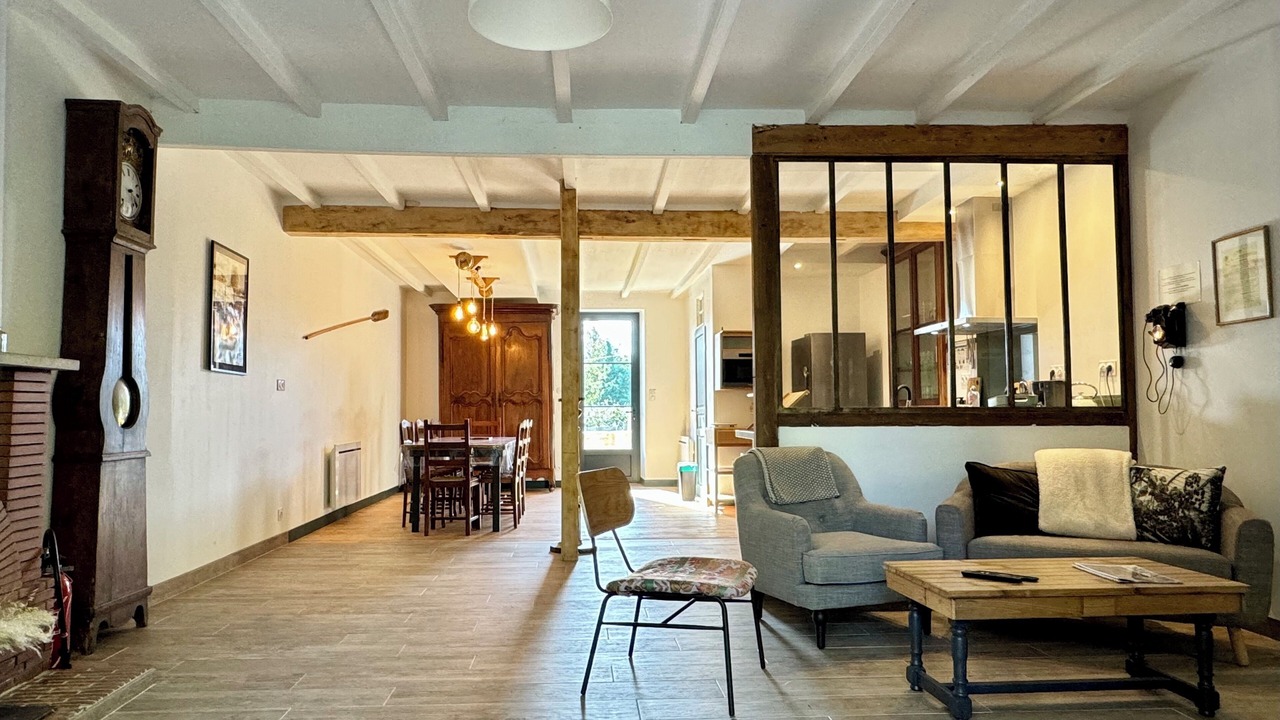Photo of Livingroom in Saint-Martin-de-Villereal