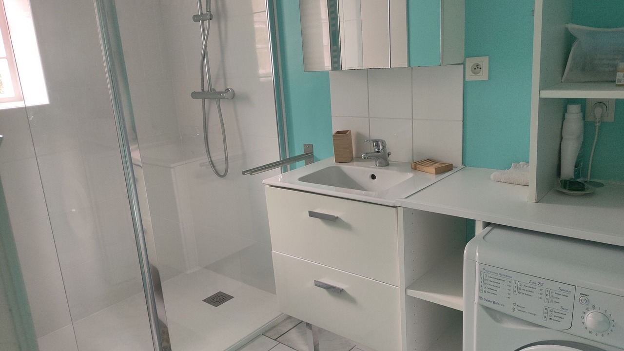 Photo of Bathroom in Beaurains