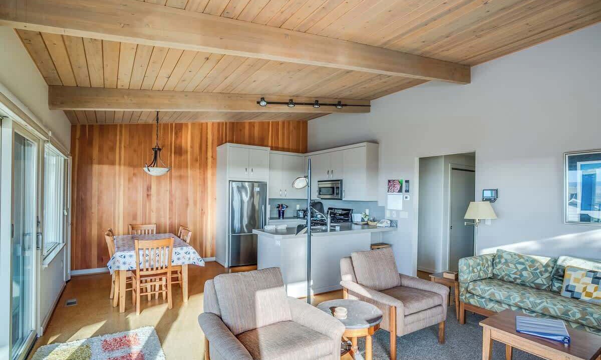 Photo of Livingroom in Gearhart