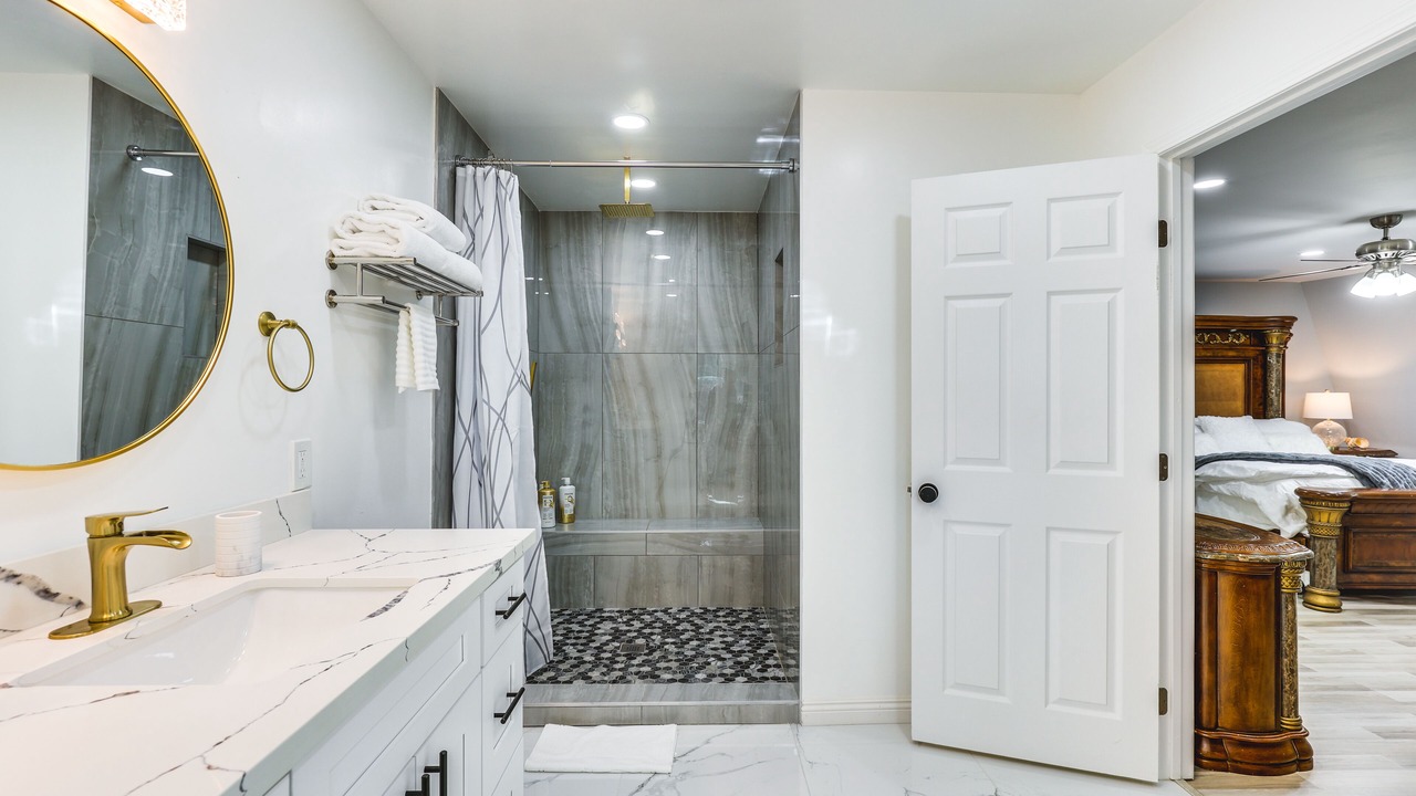 Photo of Bathroom in North Ridge
