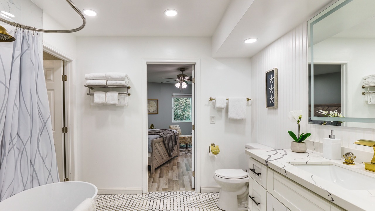 Photo of Bathroom in North Ridge