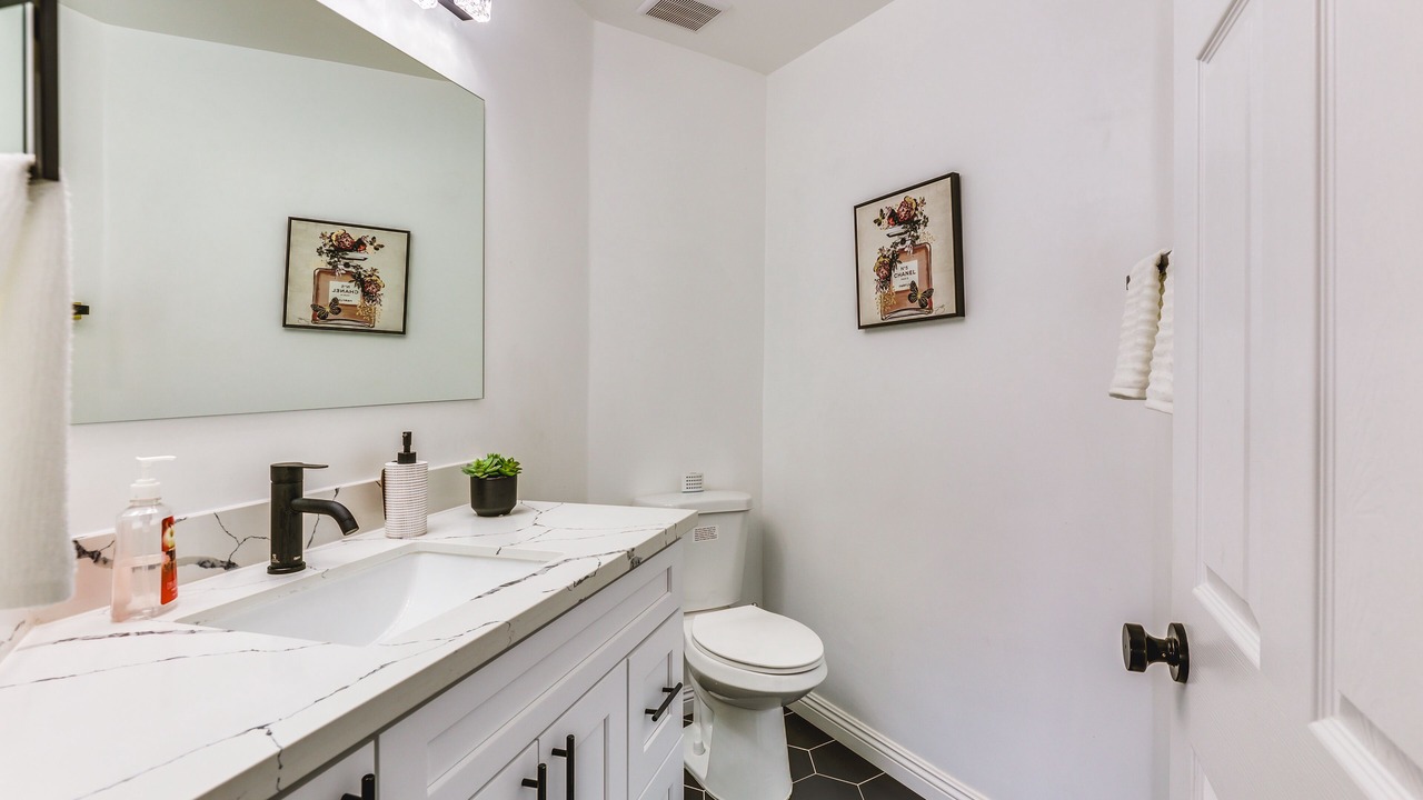Photo of Bathroom in North Ridge