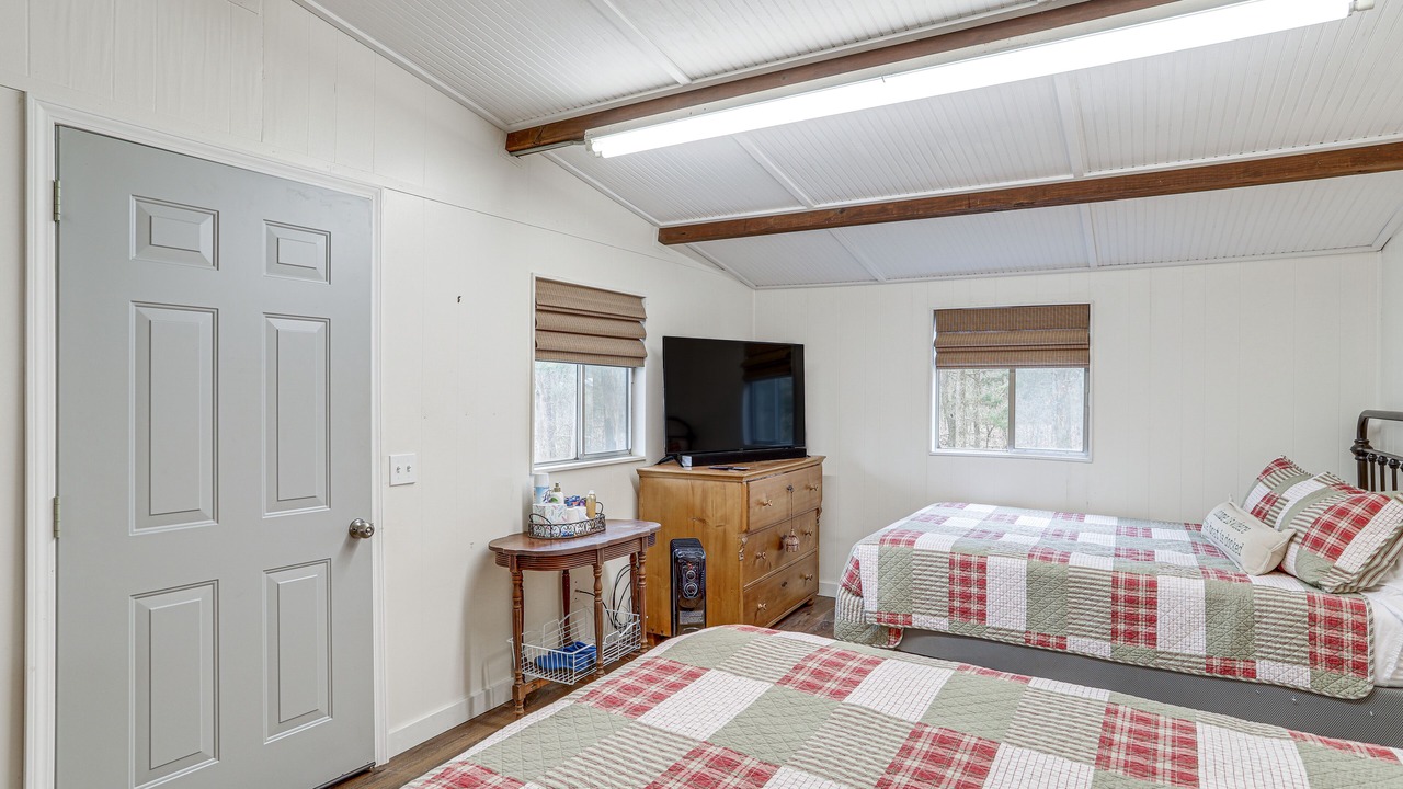 Photo of Bedroom in Higden