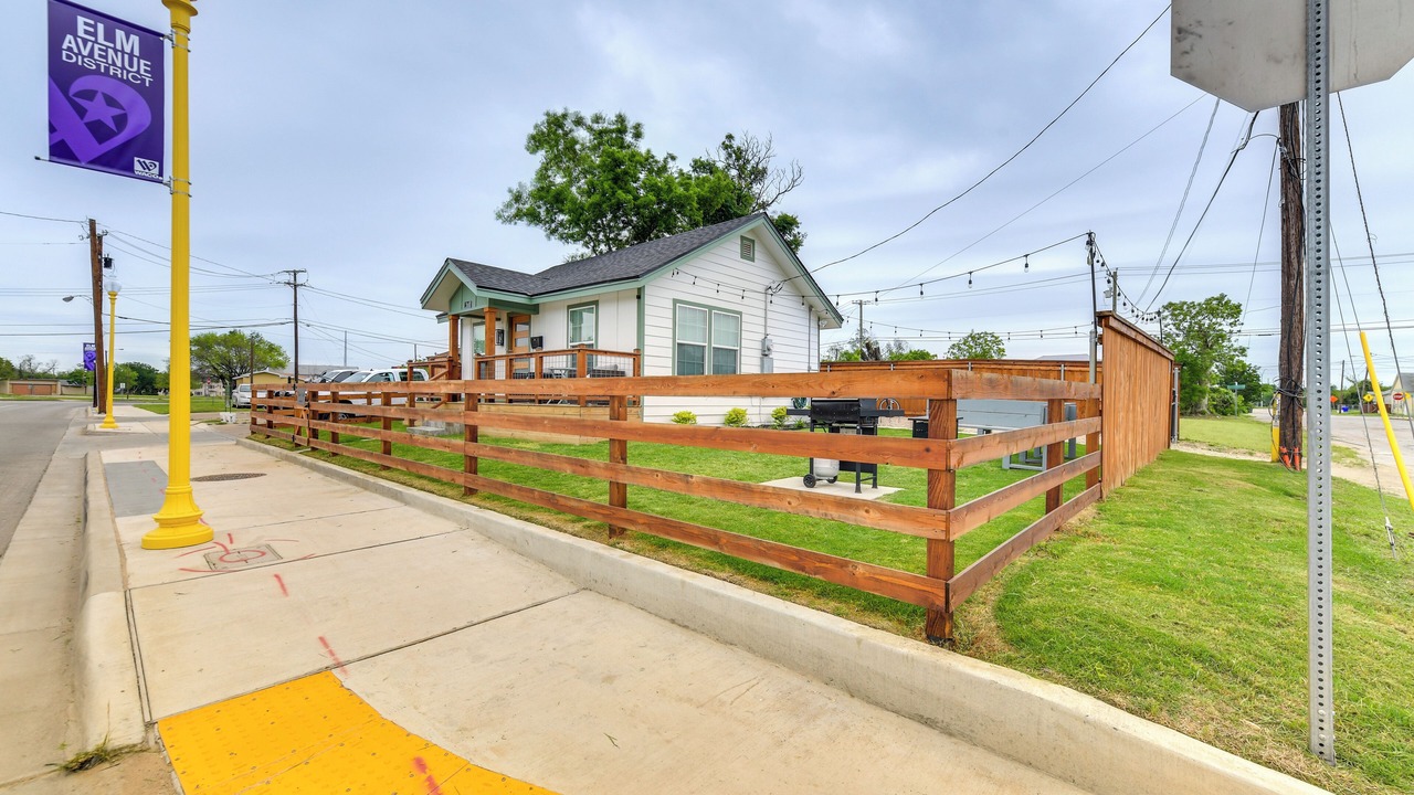 Photo of Outdoor in East Riverside