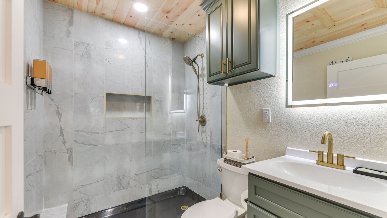 Photo of Bathroom in East Riverside