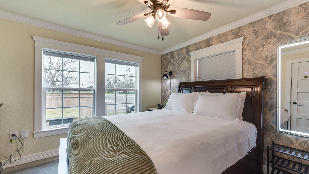 Photo of Bedroom in East Riverside