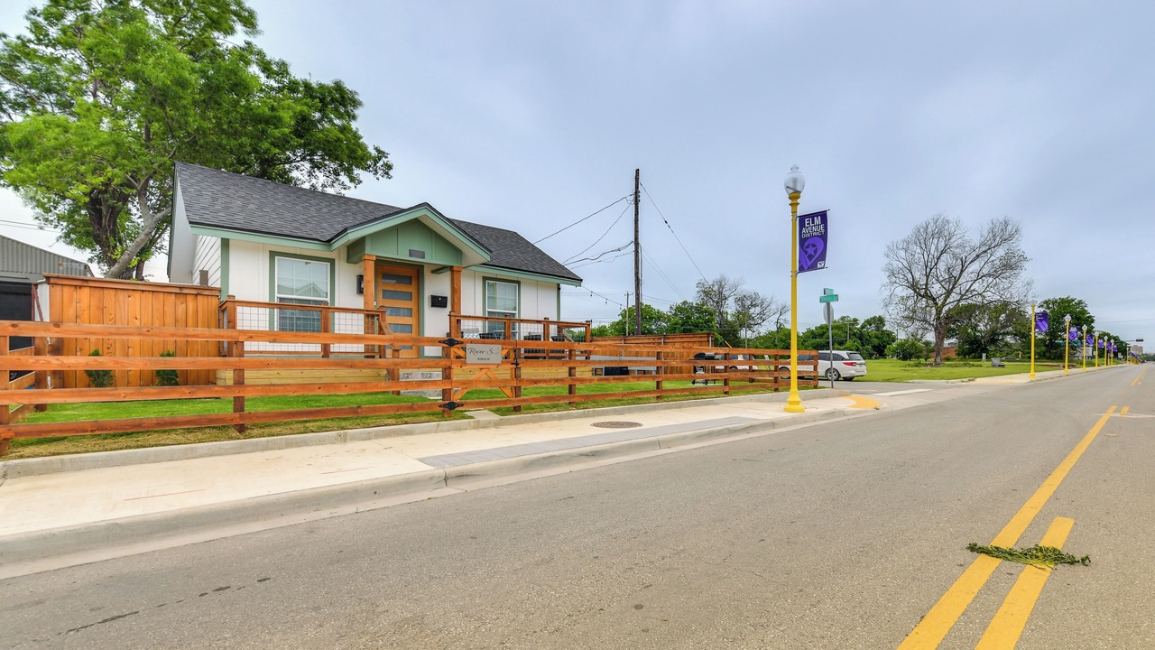 Photo of Outdoor in East Riverside