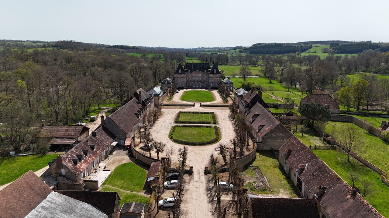 Photo of Outdoor in Vallon-en-Sully