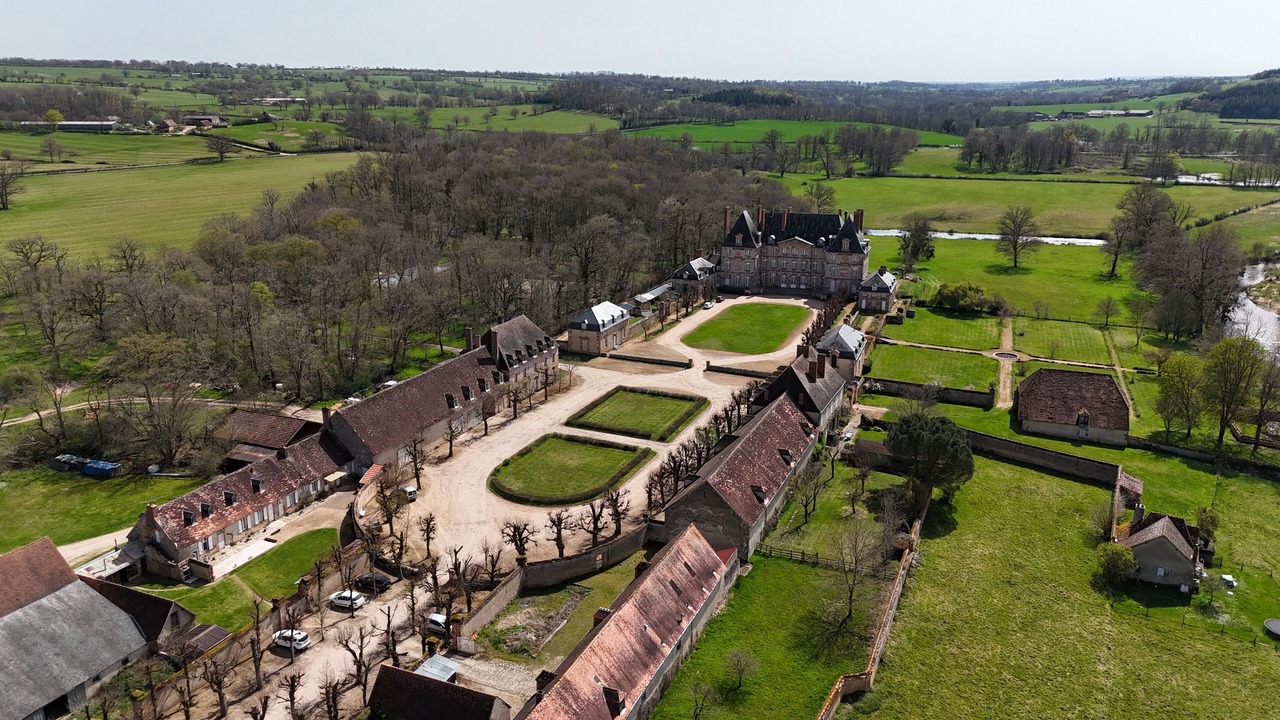 Photo of Outdoor in Vallon-en-Sully