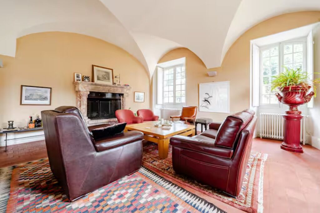 Photo of Livingroom in Vallon-en-Sully