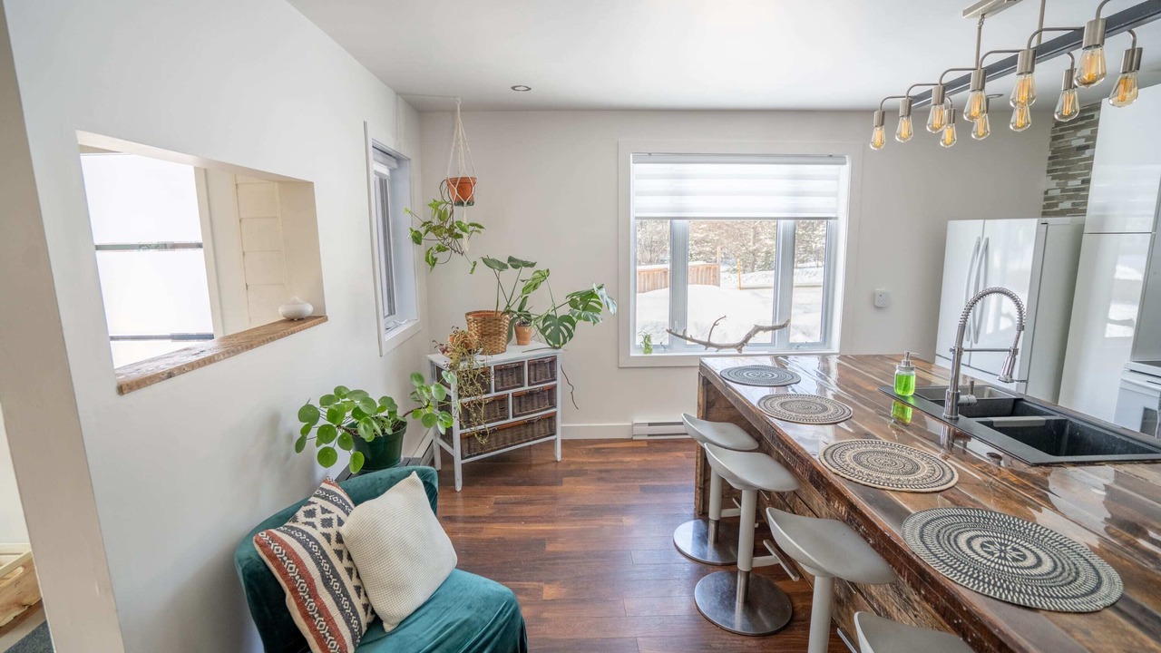 Photo of Kitchen in Saint-Brigitte-de-Laval