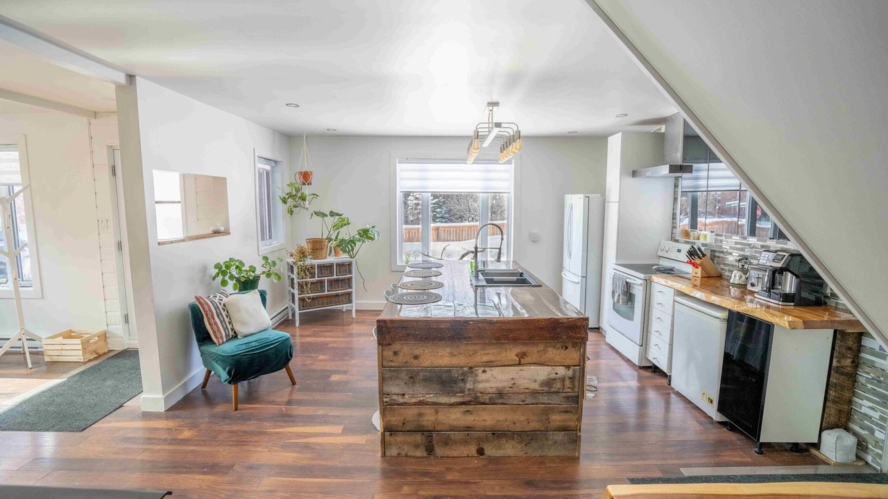 Photo of Kitchen in Saint-Brigitte-de-Laval