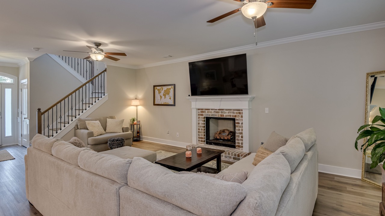 Photo of Livingroom in Evans