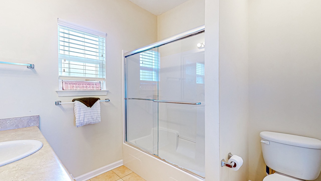 Photo of Bathroom in Marianna