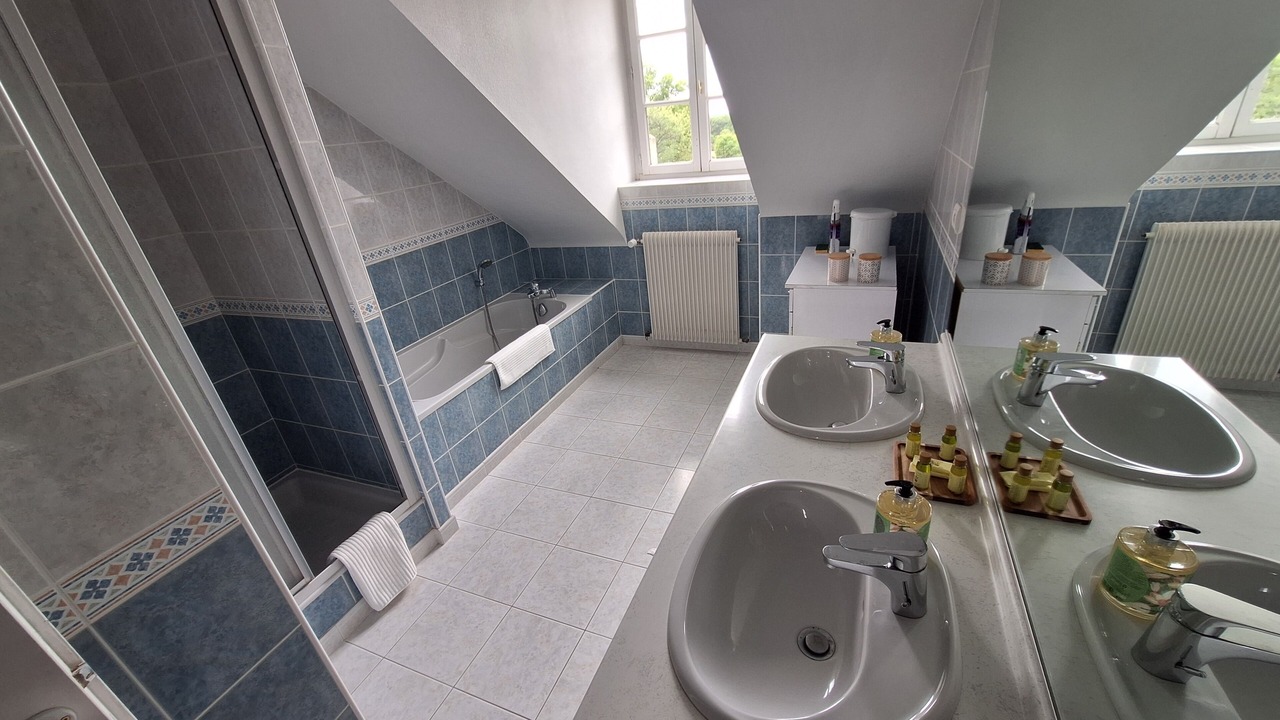 Photo of Bathroom in Bouchemaine