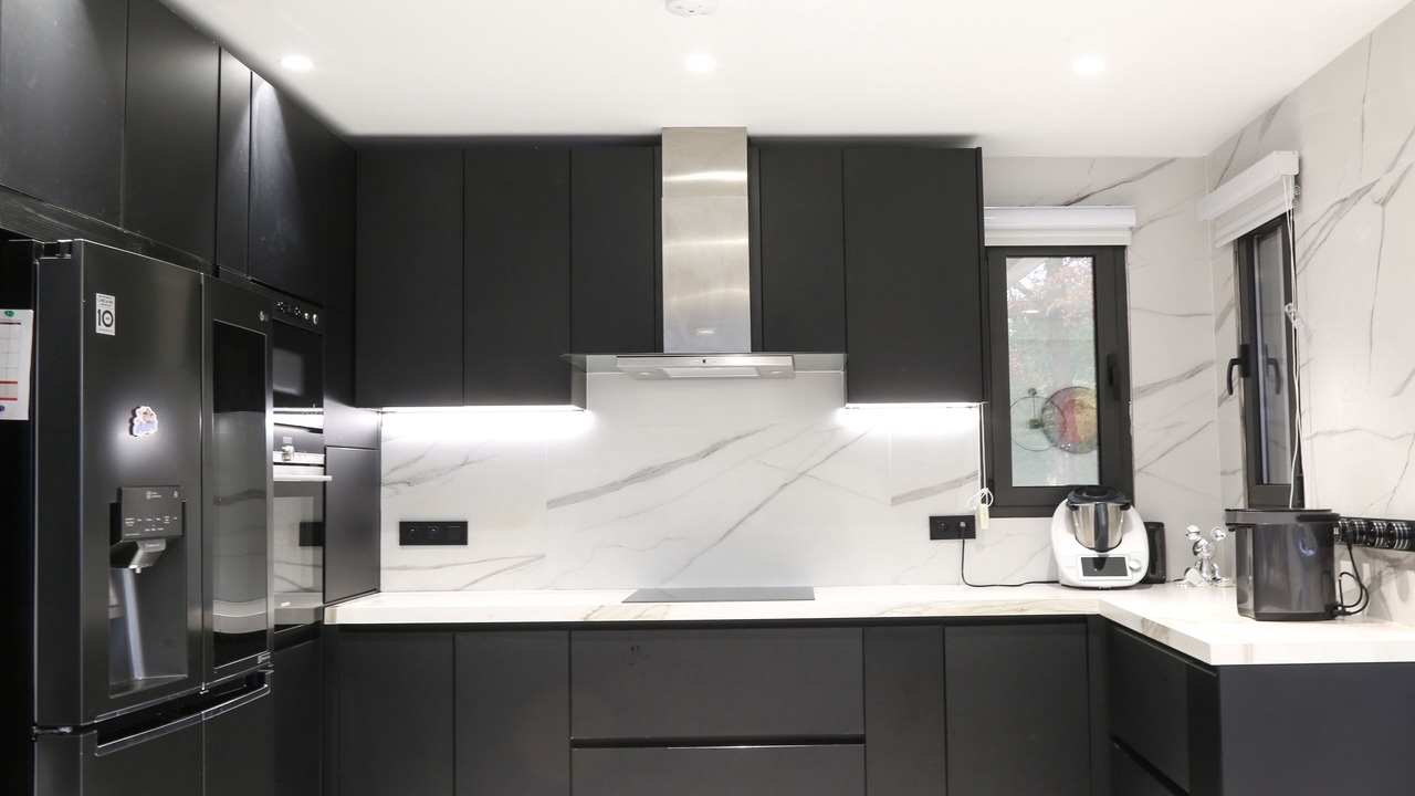 Photo of Kitchen in Saint-Paul-en-Foret