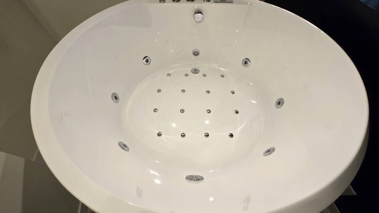 Photo of Bathroom in Cheronvilliers