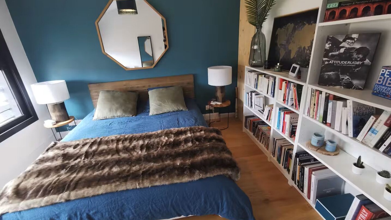 Photo of Bedroom in Begles