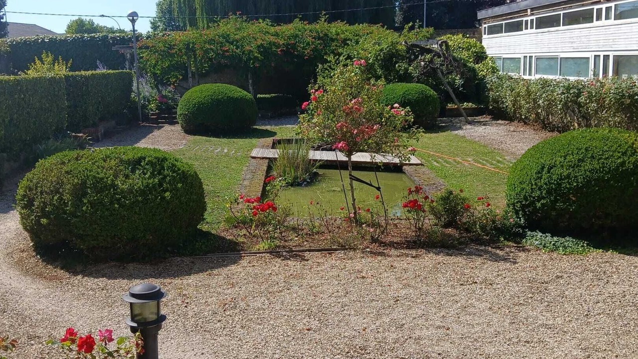 Photo of Outdoor in Sedan