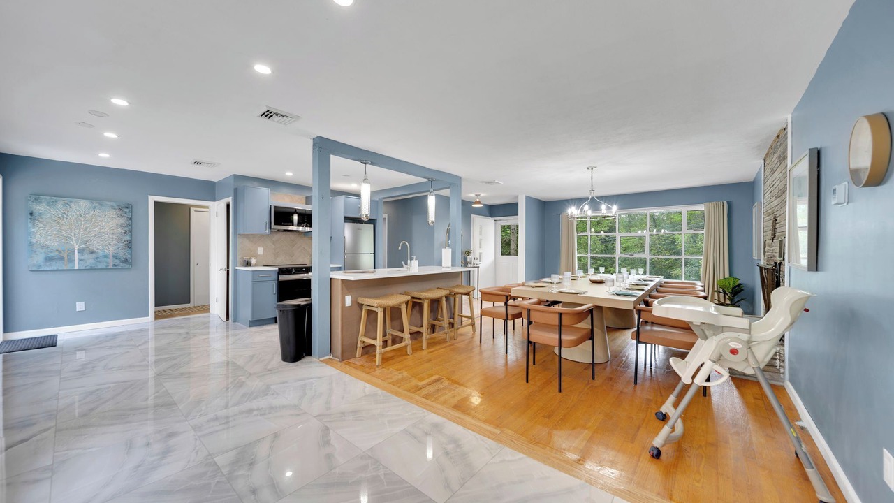 Photo of Others in Liberty