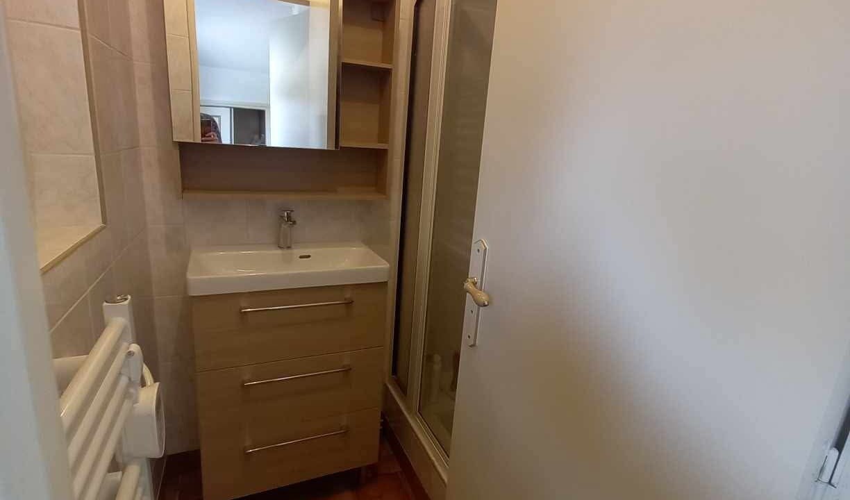 Photo of Bathroom in Le Lonzac