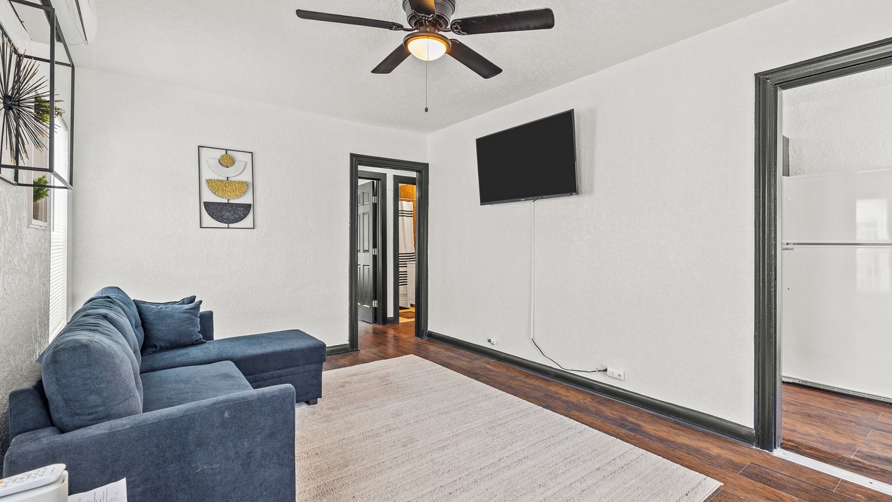 Photo of Livingroom in Highland Park