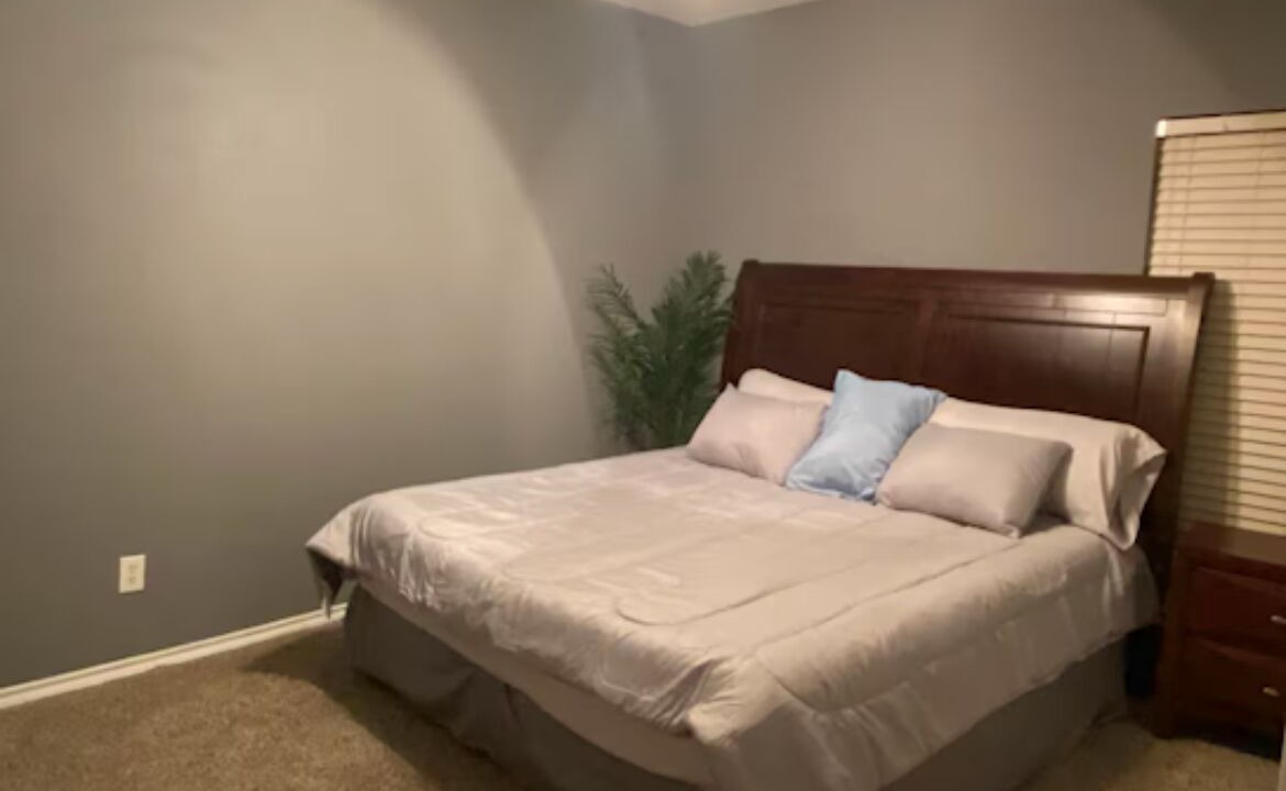 Photo of Bedroom in Midlothian