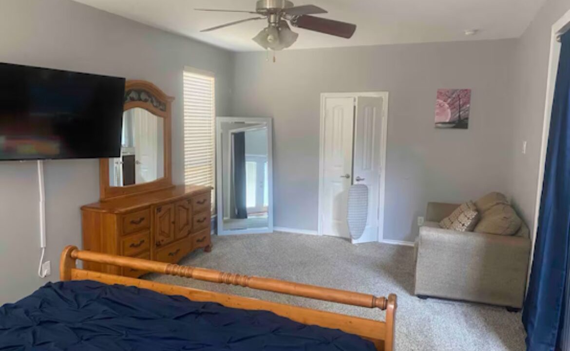 Photo of Bedroom in Midlothian