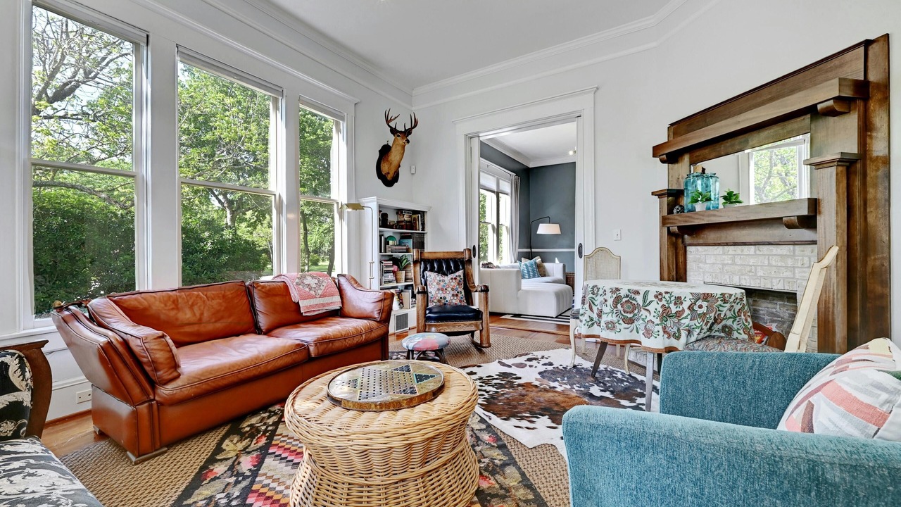 Photo of Livingroom in Lockhart