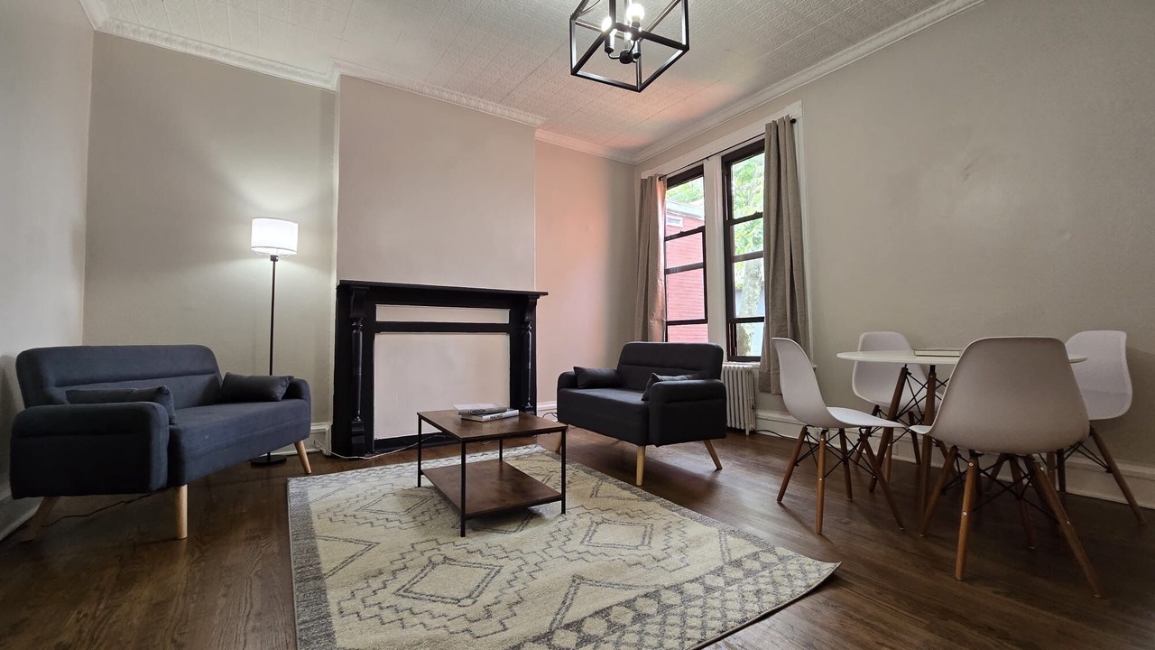 Photo of Livingroom in Kingston